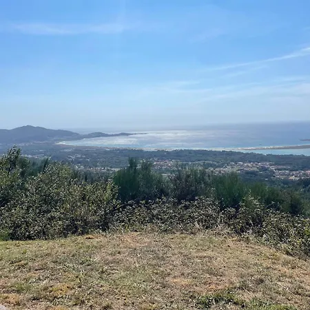 En Playa Con Vistas Al Mar